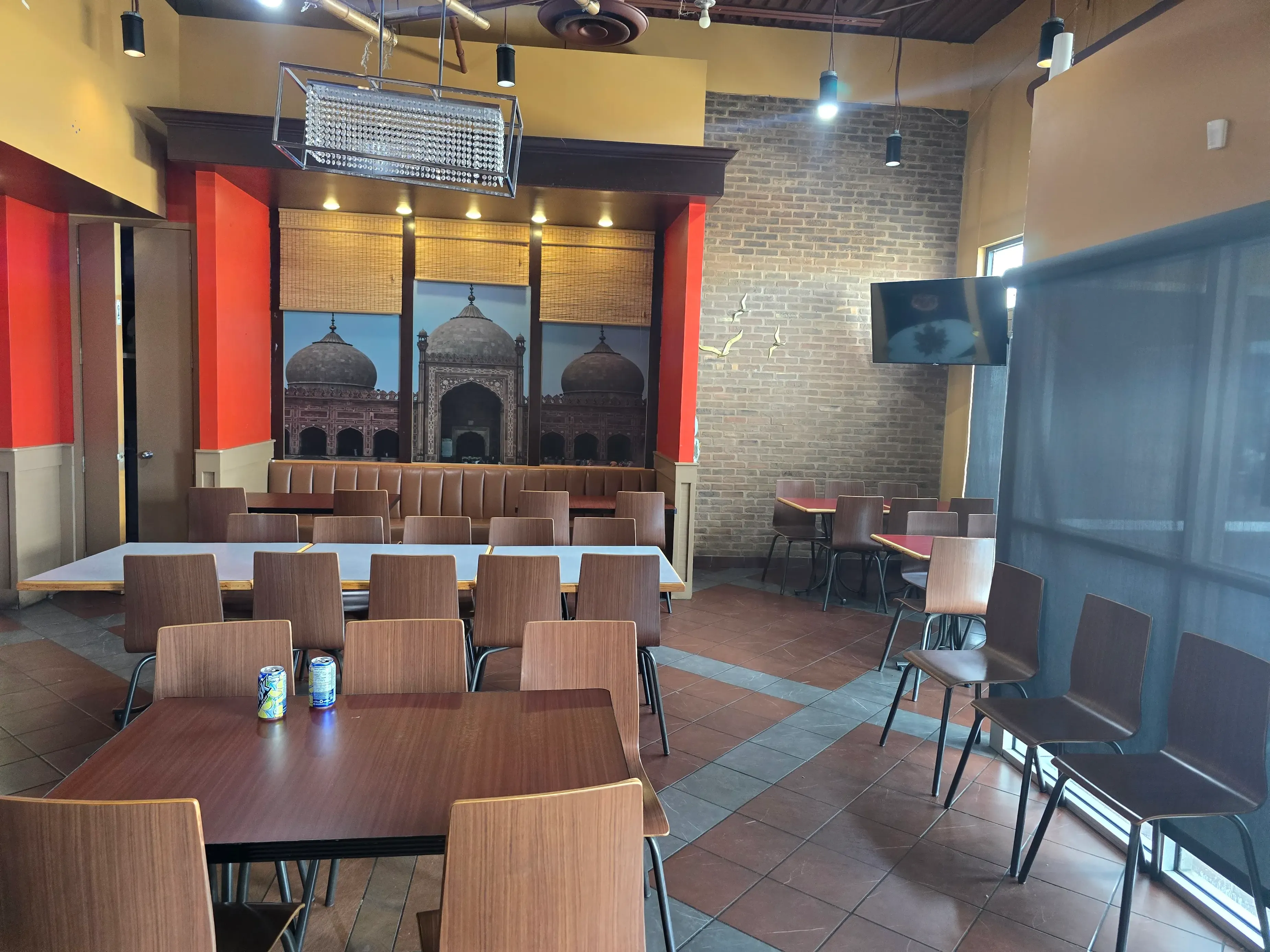 Authentic Indian dishes at The Butter Kitchen Sherwood Park - Butter Chicken, Chicken Biryani, Tikka Masala, Garlic Naan